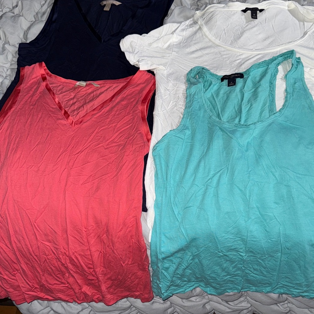 4 Banana Republic M Assorted Color Tops
